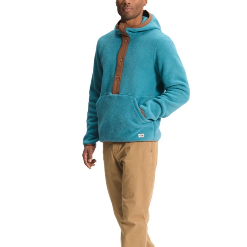 - NWT The North Face Fleece